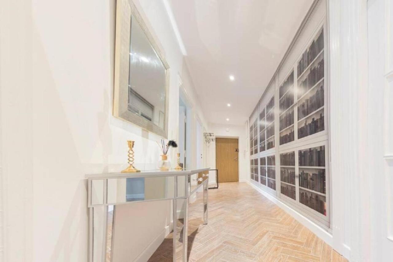 Super Luxury And Cozy- Golden Apartments- City Center วอร์ซอ ภายนอก รูปภาพ